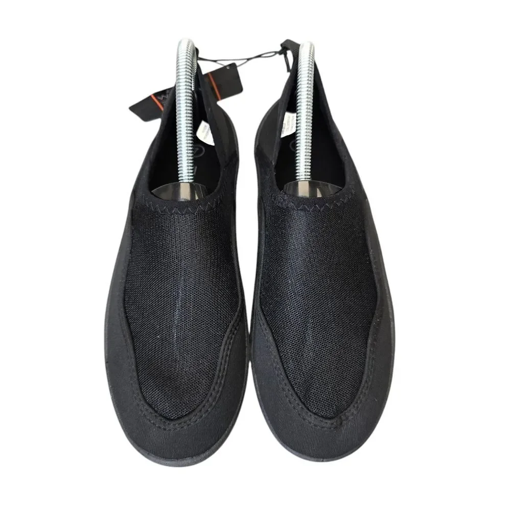 NWT DBX Youth 7 Black Breathable Lightweight Water Shoes